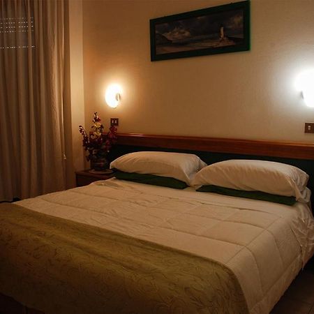 Hotel Neptunus Nettuno Exterior photo
