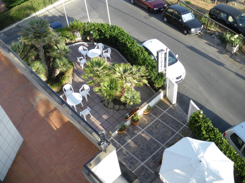 Hotel Neptunus Nettuno Exterior photo